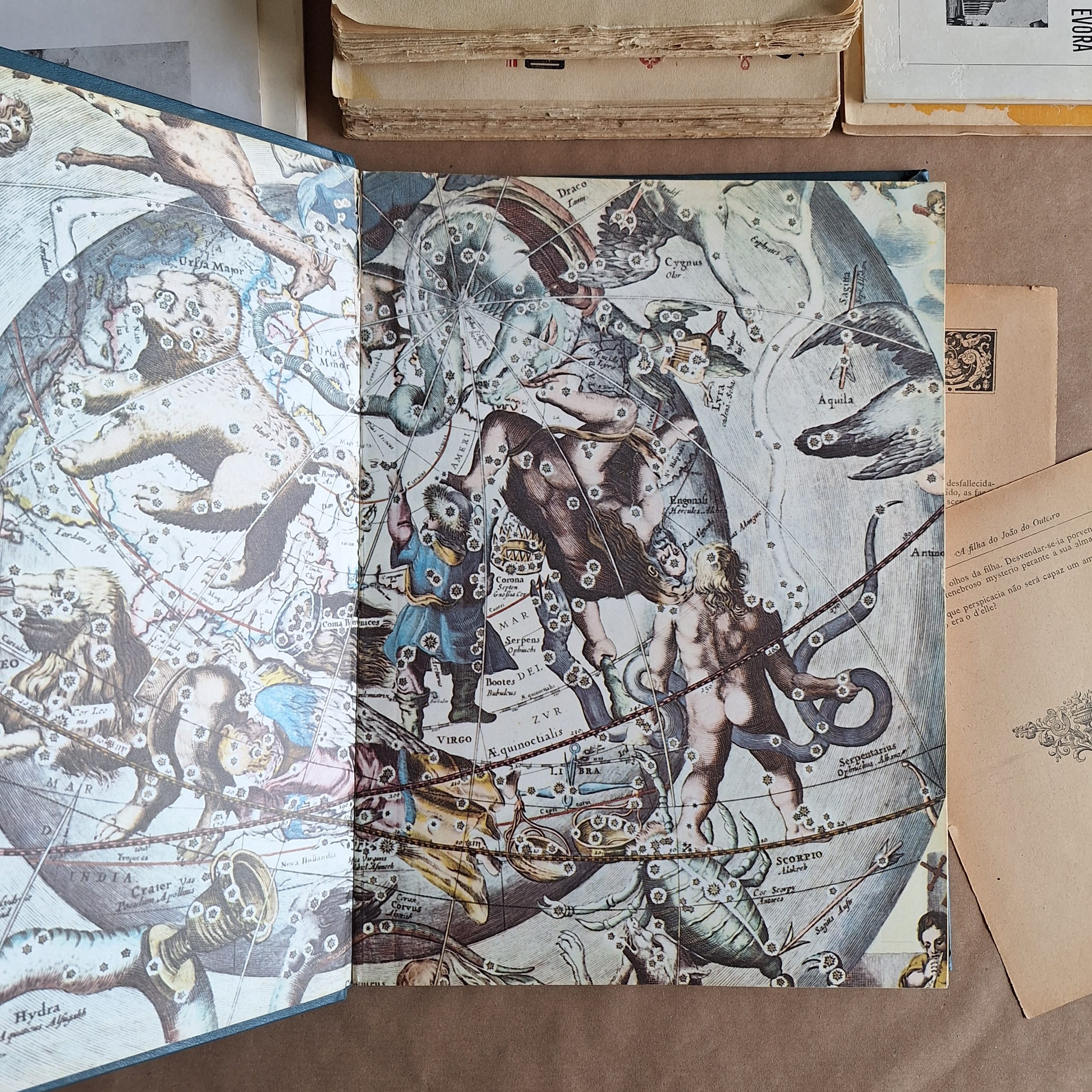 Atlas Universal