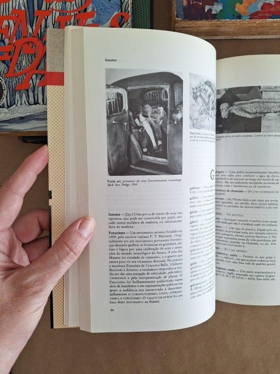 Dicionário de Temos de Arte
