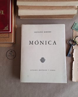 Mónica