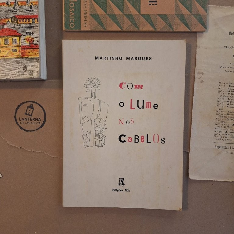 Com o lume nos cabelos