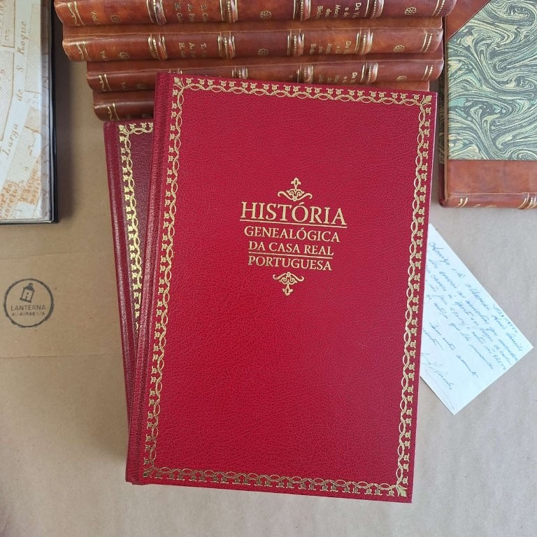 História genealógica da Casa Real Portuguesa. Vol. I, II e III