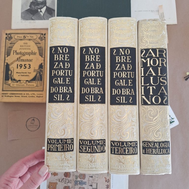Nobreza de Portugal e do Brasil, vol. I, II e III | Armorial Lusitano - Genealogia Heráldica