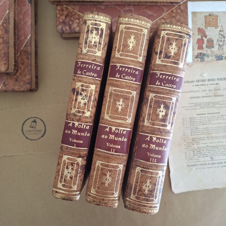 Pequenos Mundos, 2 volumes