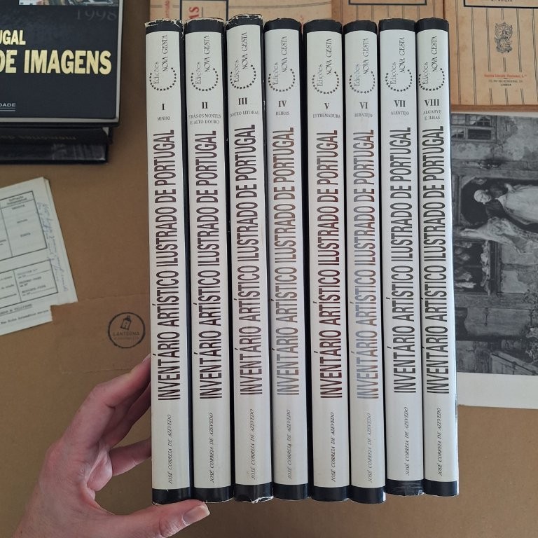 Inventário Artístico Ilustrado de Portugal, 8 volumes