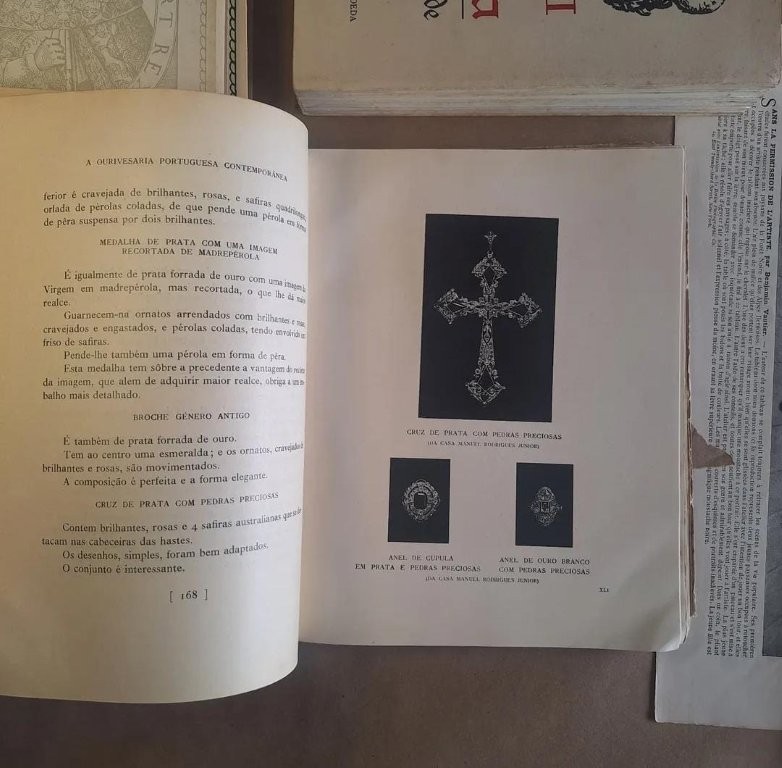 A Ourivesaria Portuguesa Contemporânea e os Metaes e as Pedras Preciosas