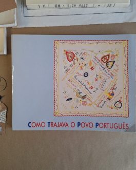 Como trajava o povo português