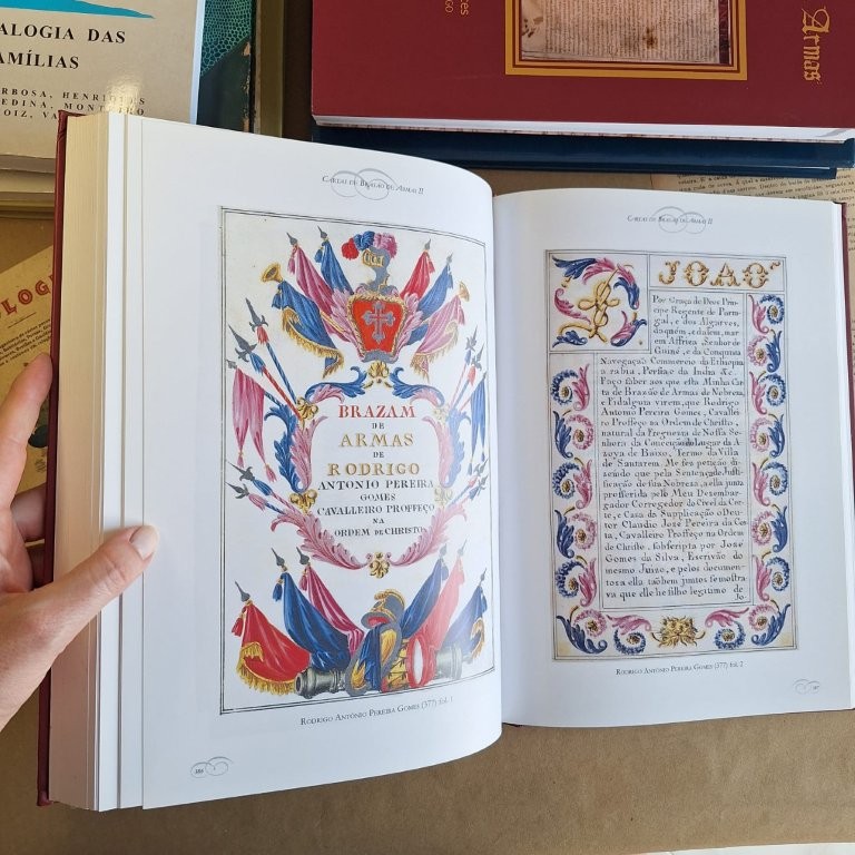 Cartas de Brasão de Armas, 2 volumes