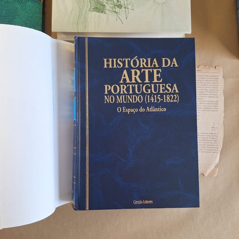 História da Arte Portuguesa no Mundo (1415-1822), 2 volumes