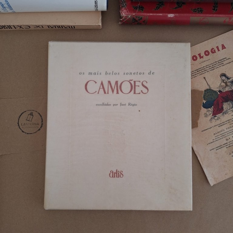 Os mais belos sonetos de Camões escolhidos por José Régio