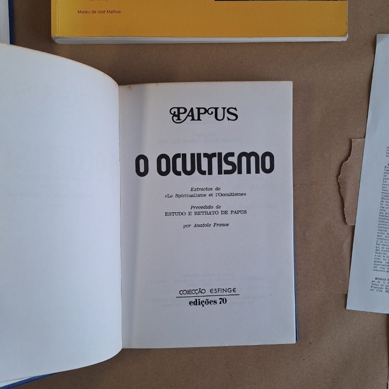 Conjunto com 5 volumes da Colecção Esfinge
