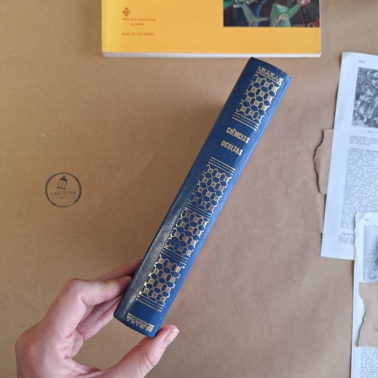 Conjunto com 5 volumes da Colecção Esfinge