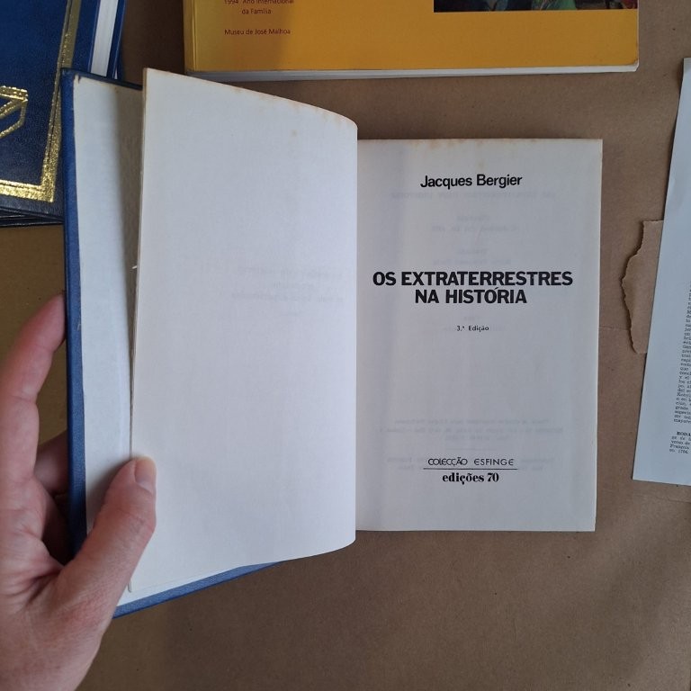 Conjunto com 5 volumes da Colecção Esfinge