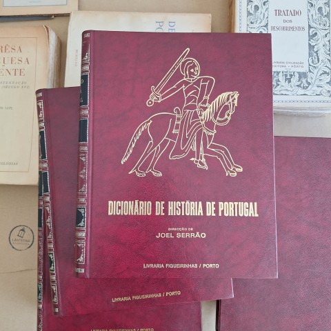 Dicionário de História de Portugal